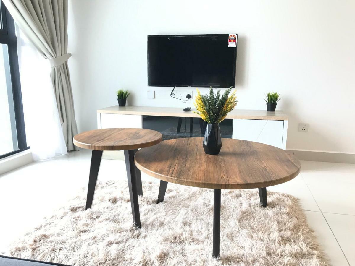 Апартаменты Mosaic Souhtkey Highfloor 2Br 2-6Pax 5Mins Jbciq&Sentosa Джохор-Бару Экстерьер фото