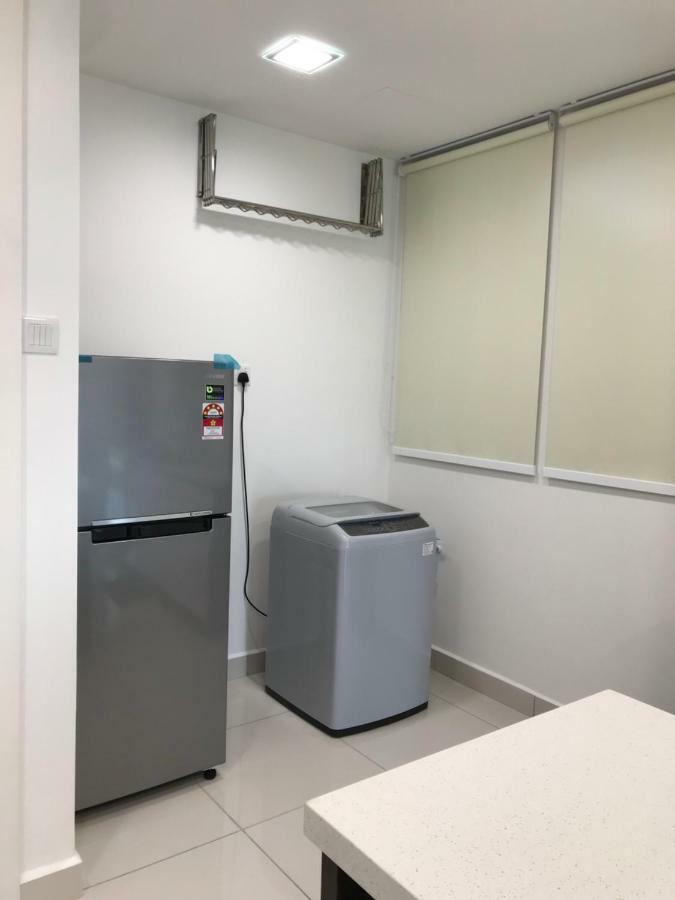 Апартаменты Mosaic Souhtkey Highfloor 2Br 2-6Pax 5Mins Jbciq&Sentosa Джохор-Бару Экстерьер фото